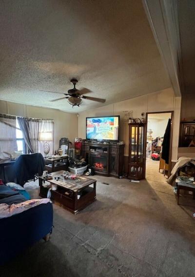 Photo 3 of 6 of home located at 325 Tanbark Drive Hamilton, OH 45011