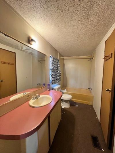 Photo 5 of 6 of home located at 325 Tanbark Drive Hamilton, OH 45011