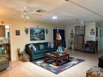 Photo 3 of 8 of home located at 101 W. River Rd #304 Tucson, AZ 85704