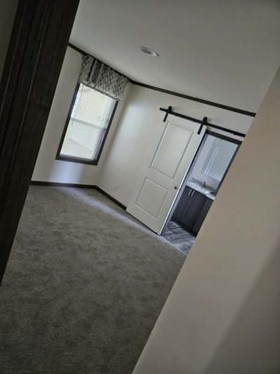 Photo 3 of 12 of home located at 1140 101st Lane Coonrapids, MN 55433