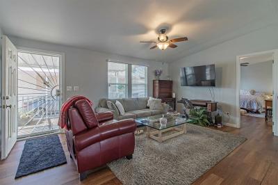 Photo 4 of 23 of home located at 8122 W. Flamingo Rd. Las Vegas, NV 89147