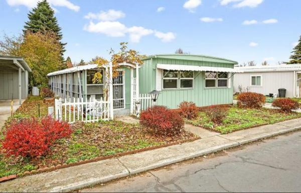 Photo 1 of 2 of home located at Aspens On The Creek 2252 Table Rock Rd Spc 151 Medford, OR 97501