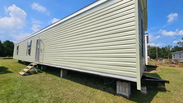 Photo 1 of 2 of home located at Buffington Mobile Home Sales I 31 Hickory Nut Rd Decatur, MS 39327