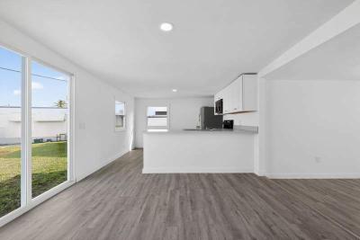 Photo 4 of 31 of home located at 3333 State St. Hollywood, FL 33021