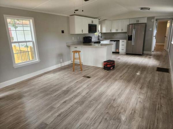 1996 Redman Manufactured Home