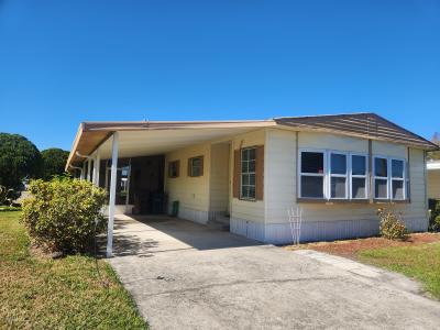 Photo 2 of 13 of home located at 3000 Us Hwy 17\92 W, Lot #108 Haines City, FL 33844