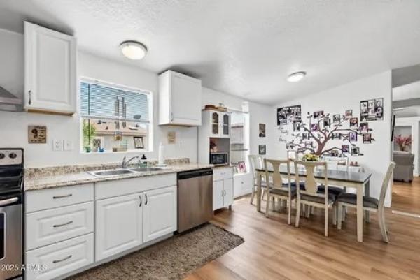 2003 Schult Manufactured Home