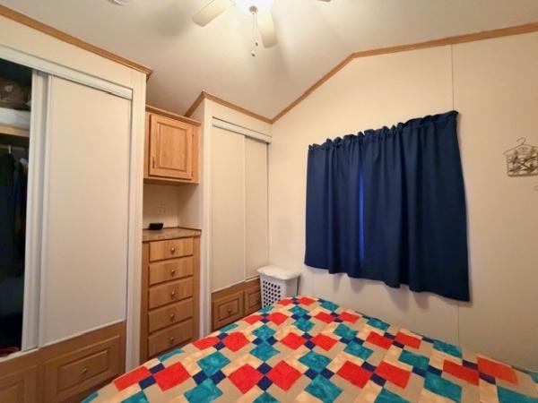 1994 Skyline Manufactured Home