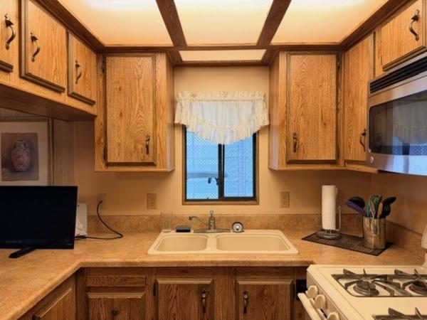 1985 Redman Manufactured Home