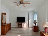 1990 Homes of Merit Forest Manor Manufactured Home