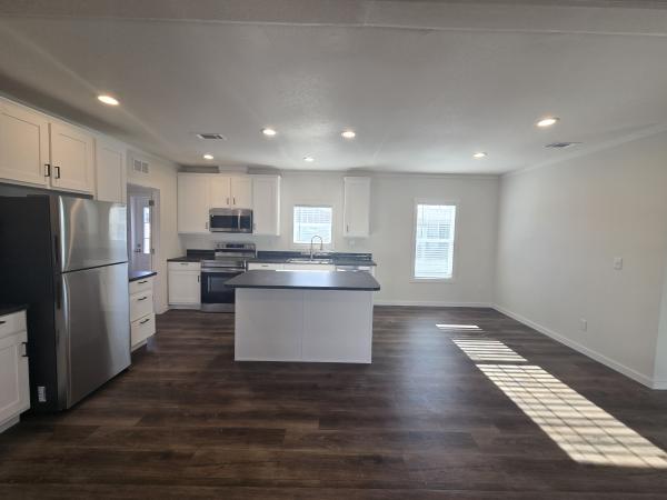 2025 Clayton 32LKS28523DH25 Mobile Home