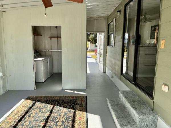 1985 Coro Manufactured Home