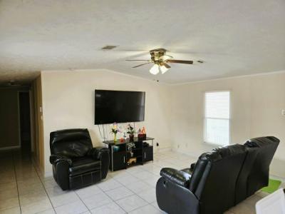 Photo 4 of 13 of home located at 25240 SW 129th Place Homestead, FL 33032
