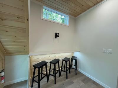 Photo 5 of 11 of home located at 179 Saco Avenue Old Orchard Beach, ME 04064