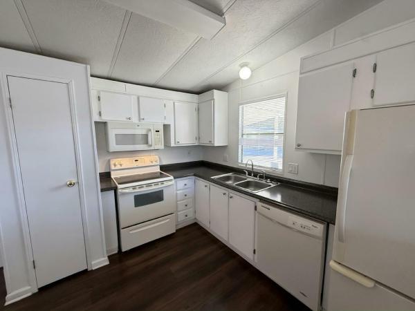 1986 BROO HS Manufactured Home