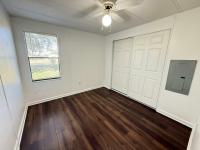 1986 BROO HS Manufactured Home