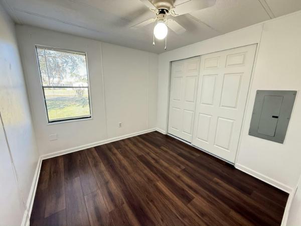 1986 BROO HS Manufactured Home