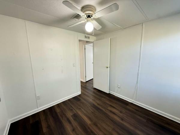 1986 BROO HS Manufactured Home