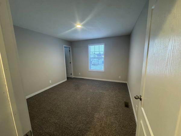 2022 Clayton 81RDH28523B Mobile Home