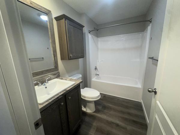 2022 Clayton 81RDH28523B Mobile Home