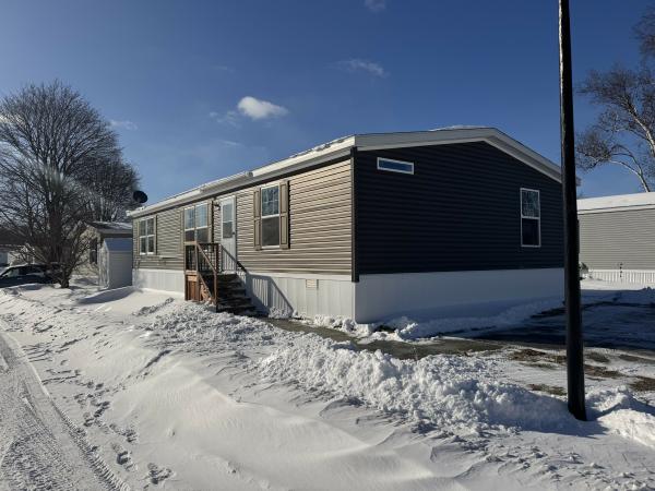 2022 Clayton 81RDH28523B Mobile Home