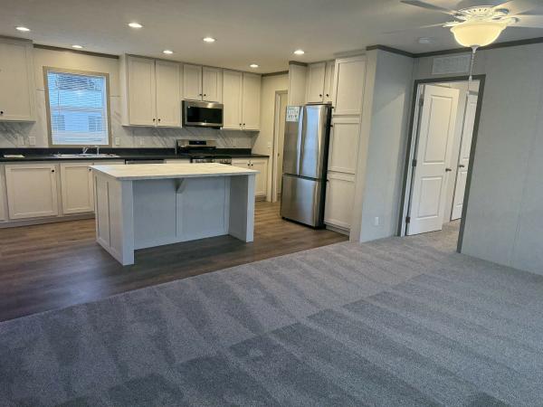 2026 Clayton 95PLH24563B Mobile Home