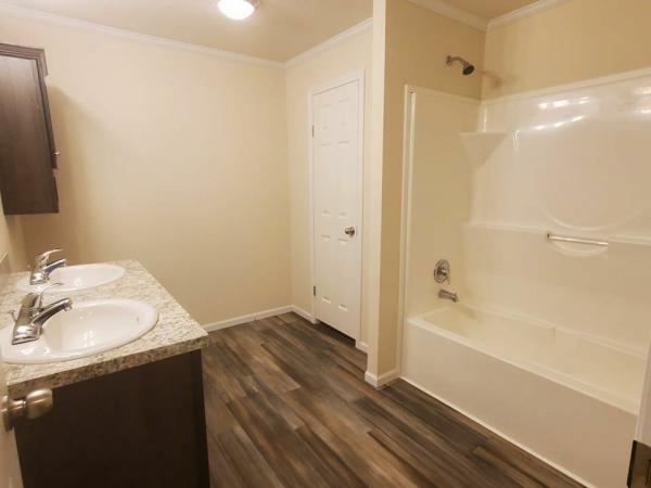 2020 Champion Dutch Diamond II Mobile Home