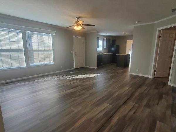 2020 Champion Dutch Diamond II Mobile Home