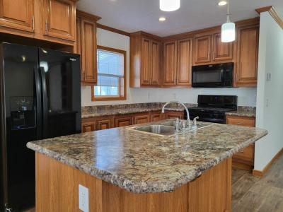 Photo 2 of 20 of home located at 1143 Lake Terrace Elgin, IL 60123