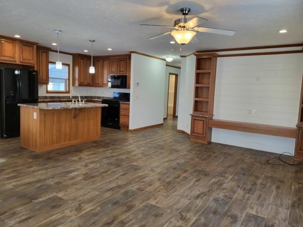 2022 Skyline - Sugarcreek FX 1838 Mobile Home