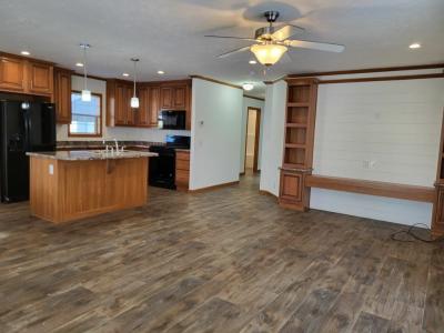 Photo 3 of 20 of home located at 1143 Lake Terrace Elgin, IL 60123