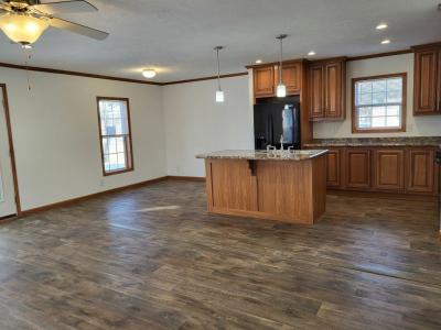 Photo 5 of 20 of home located at 1143 Lake Terrace Elgin, IL 60123