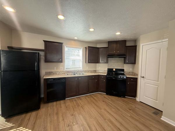 Photo 1 of 2 of home located at 1236 North Oaklane Road Lot 213 Springfield, IL 62707