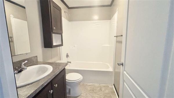 2019 Clayton Homes Inc Pulse Mobile Home