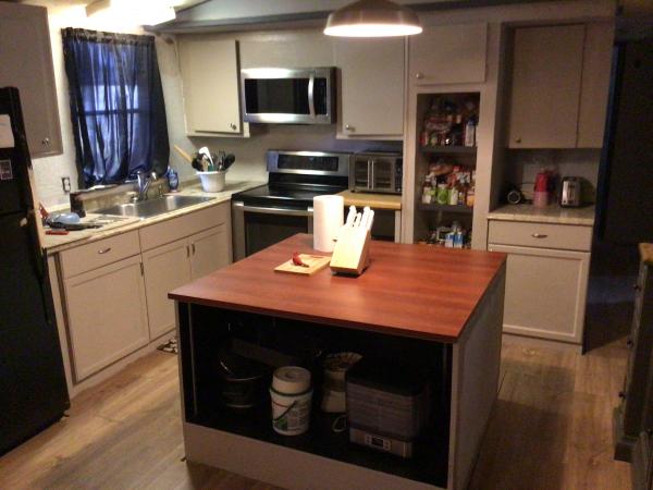 1984 CLAR 40591870 Mobile Home