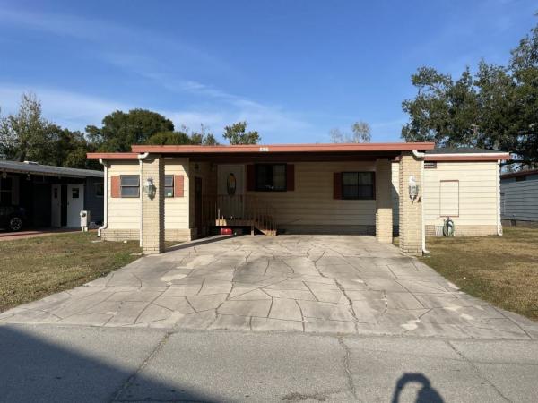 Photo 1 of 2 of home located at 716 N Edgewater Dr. Plant City, FL 33565