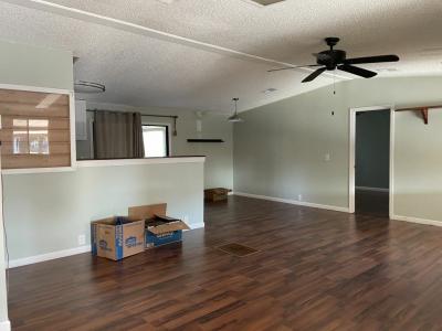 Photo 2 of 20 of home located at 716 N Edgewater Dr. Plant City, FL 33565