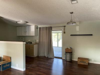 Photo 3 of 20 of home located at 716 N Edgewater Dr. Plant City, FL 33565