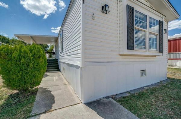 2002 CMH MANUFACTURING INC HOMEMAKER Mobile Home