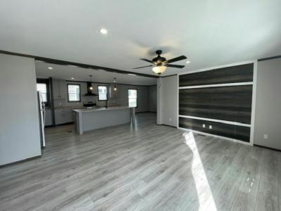 Photo 5 of 16 of home located at 14 Open Range Trail Willis, TX 77318