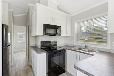 Photo 2 of 8 of home located at 26125 S Us Hwy 27 #67 Leesburg, FL 34748