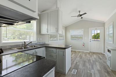 Photo 4 of 8 of home located at 26125 S Us Hwy 27 #67 Leesburg, FL 34748