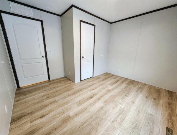 2023 96PLH16763RH23S  Home