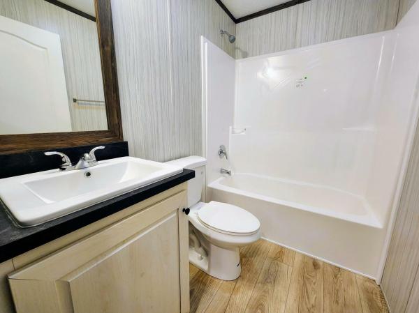 2023 96PLH16763RH23S  Home