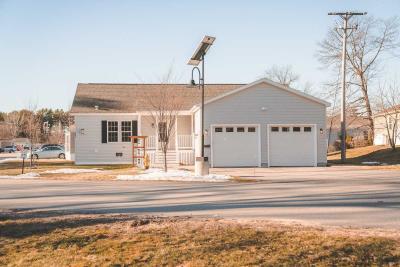 Photo 4 of 34 of home located at 202 Emerald Drive Scarborough, ME 04074