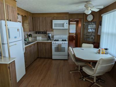 Photo 5 of 8 of home located at 918 Reed Canal Road Lot 326 South Daytona, FL 32119