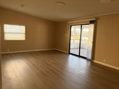 Photo 3 of 12 of home located at 1226 48th Ave Dr Bradenton, FL 34203