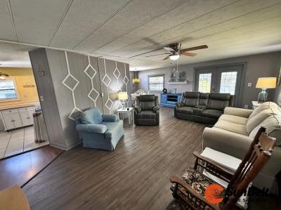 Photo 4 of 20 of home located at 114 Queens Drive Leesburg, FL 34748