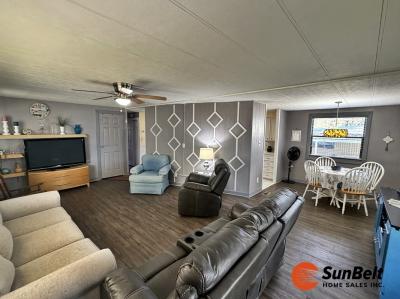 Photo 5 of 20 of home located at 114 Queens Drive Leesburg, FL 34748