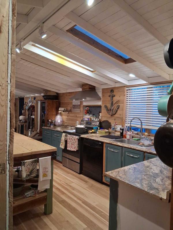 Marshfield Mobile Home